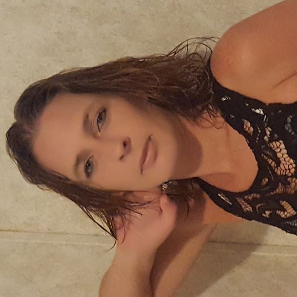 Meet your Posher, Paula - Picture 1 of 1